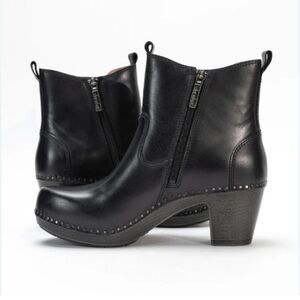 Dansko Black Leather Shayna Ankle Booties